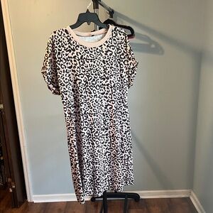 Leopard Print Short Sleeve Dress